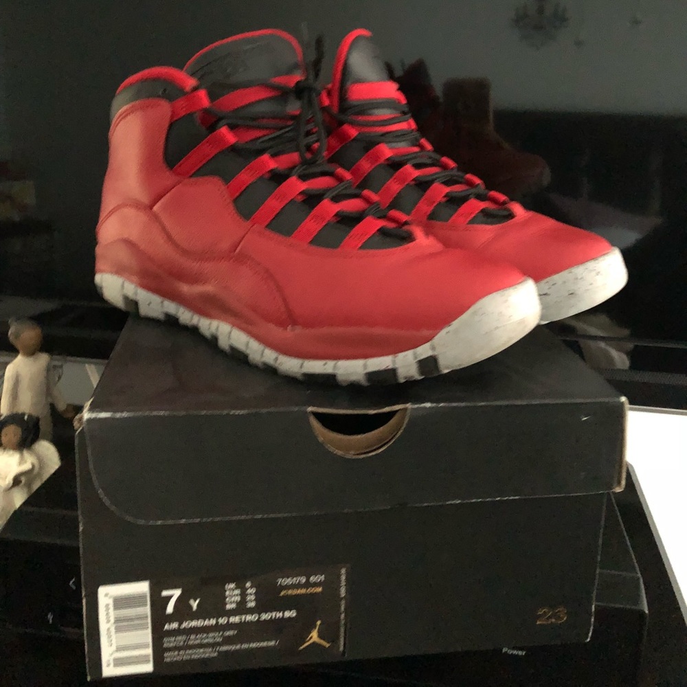 Air Jordan Retro 10 size 7